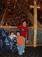 kids20031226_01.jpg